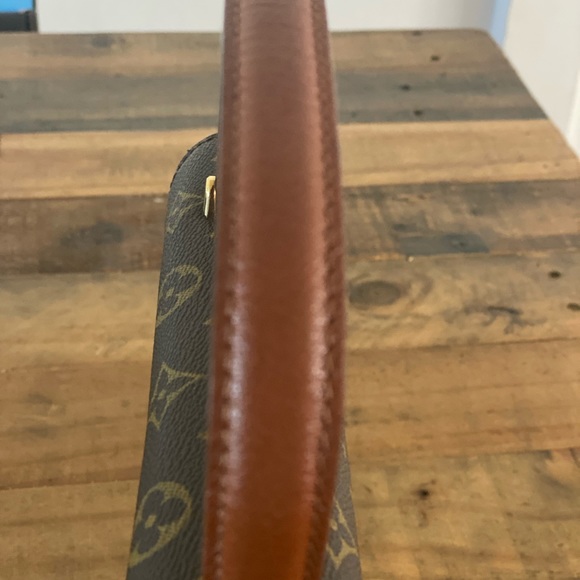 Louis Vuitton Vintage Monogram Kelly Bag - Picture 9 of 14